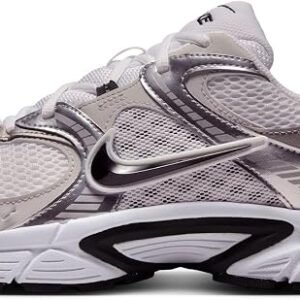 Nike Mens V5 RNR Sneakers